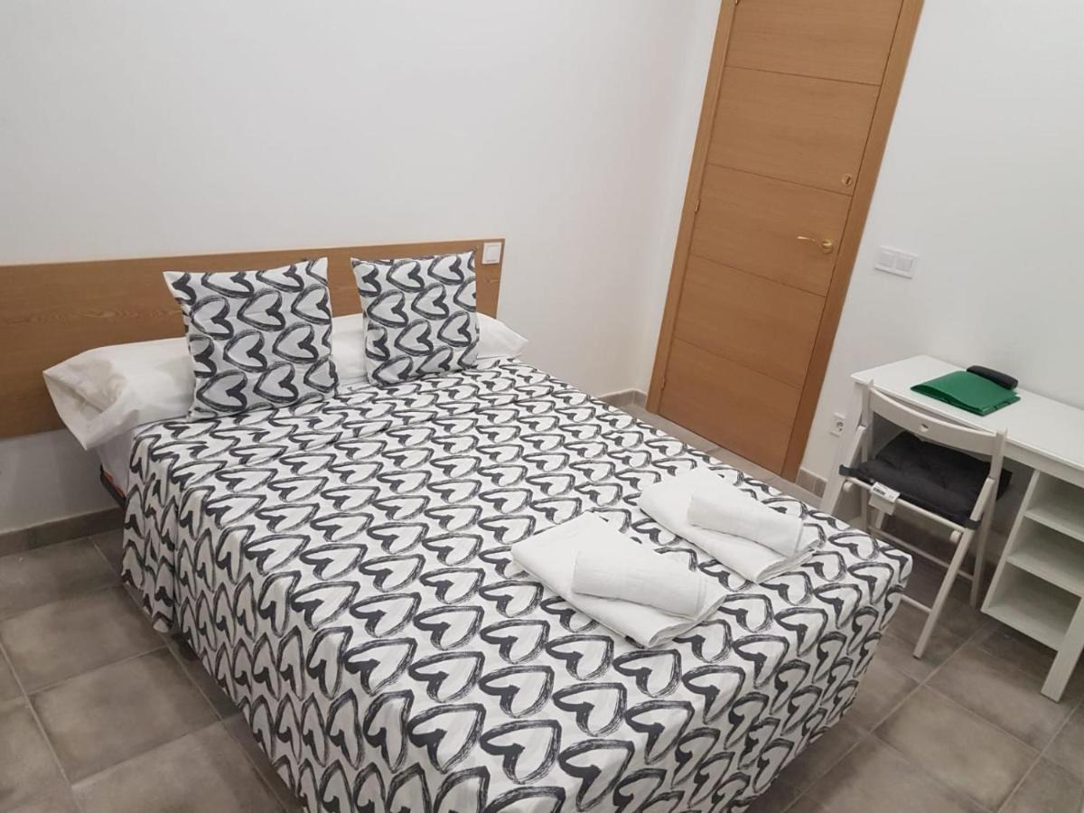 Отель Coliving New San Bernando Мадрид Экстерьер фото